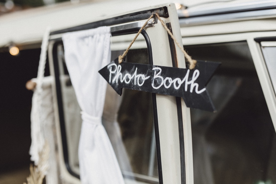 Photo-Booth-Schild am Fotobulli